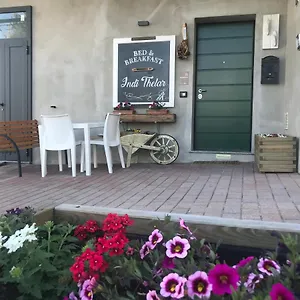 Indi Thelar Bed and breakfast